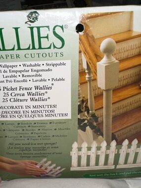 Wallis White Picket Fence Peel & Stick Wall Decal